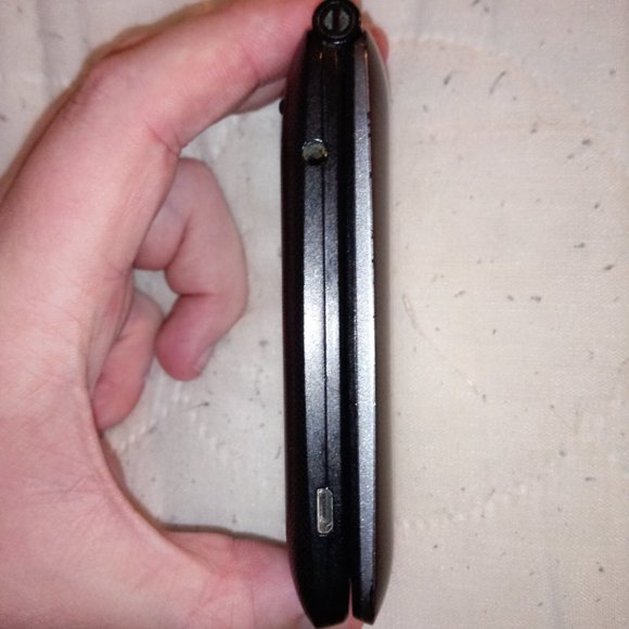 Alcatel Flip Phone - Picture 6 of 16